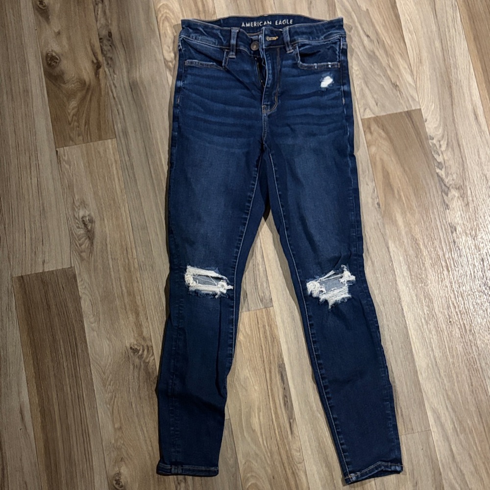 American Eagle Outfitters Women's Dark Blue Distressed Skinny Jeans